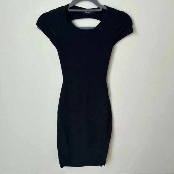 Akira Women’s Black Bodycon Back Cutout Short Sleeve Mini Dress Size Small - Picture 1 of 5